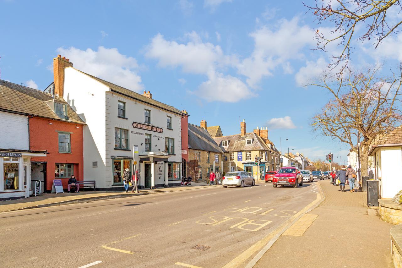 The Bull Hotel Olney Extérieur photo